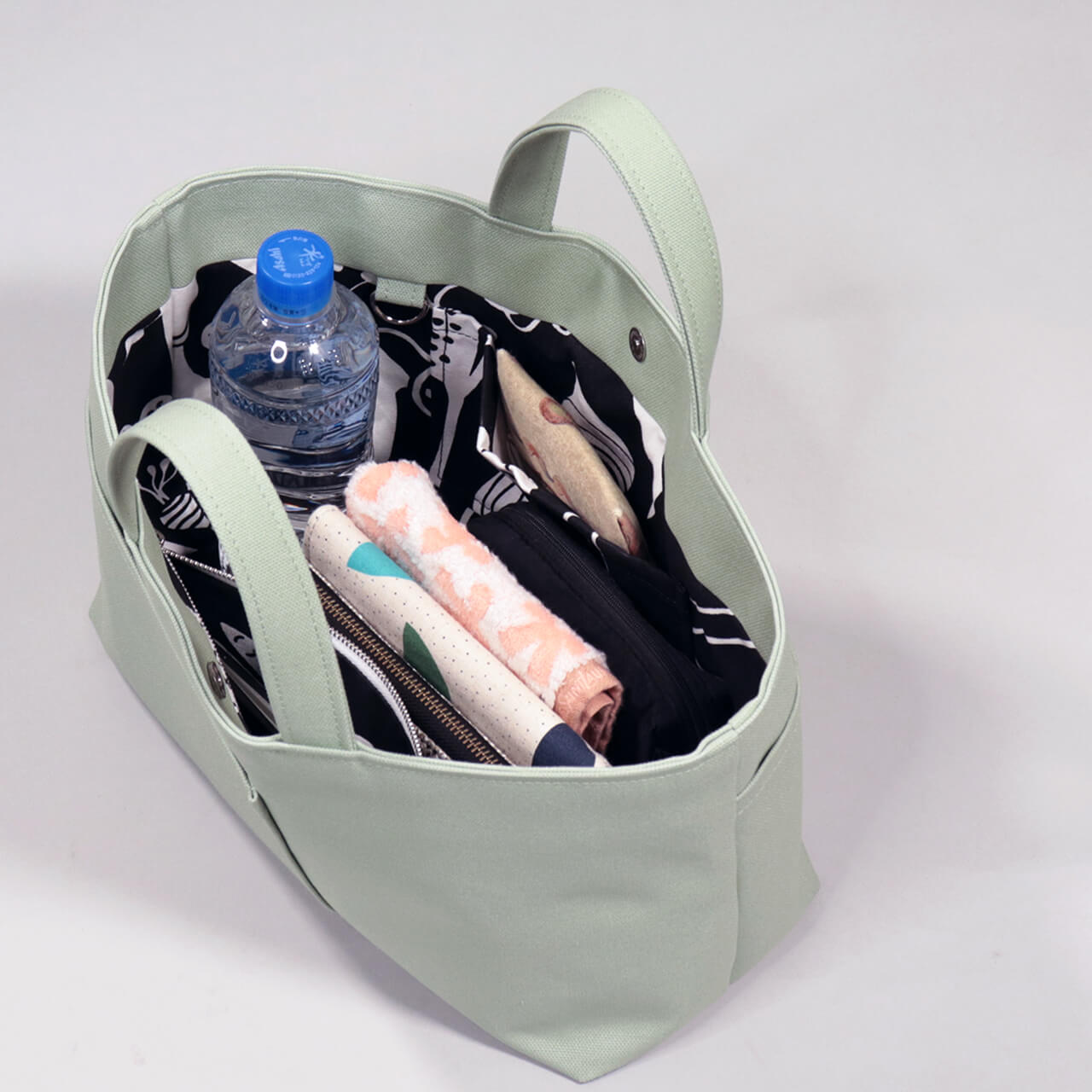 HANEANT KOBE のシップトート。自立するミントシャーベット。帆布で大人カジュアルに使えるハネアント神戸の帆布トートバッグ