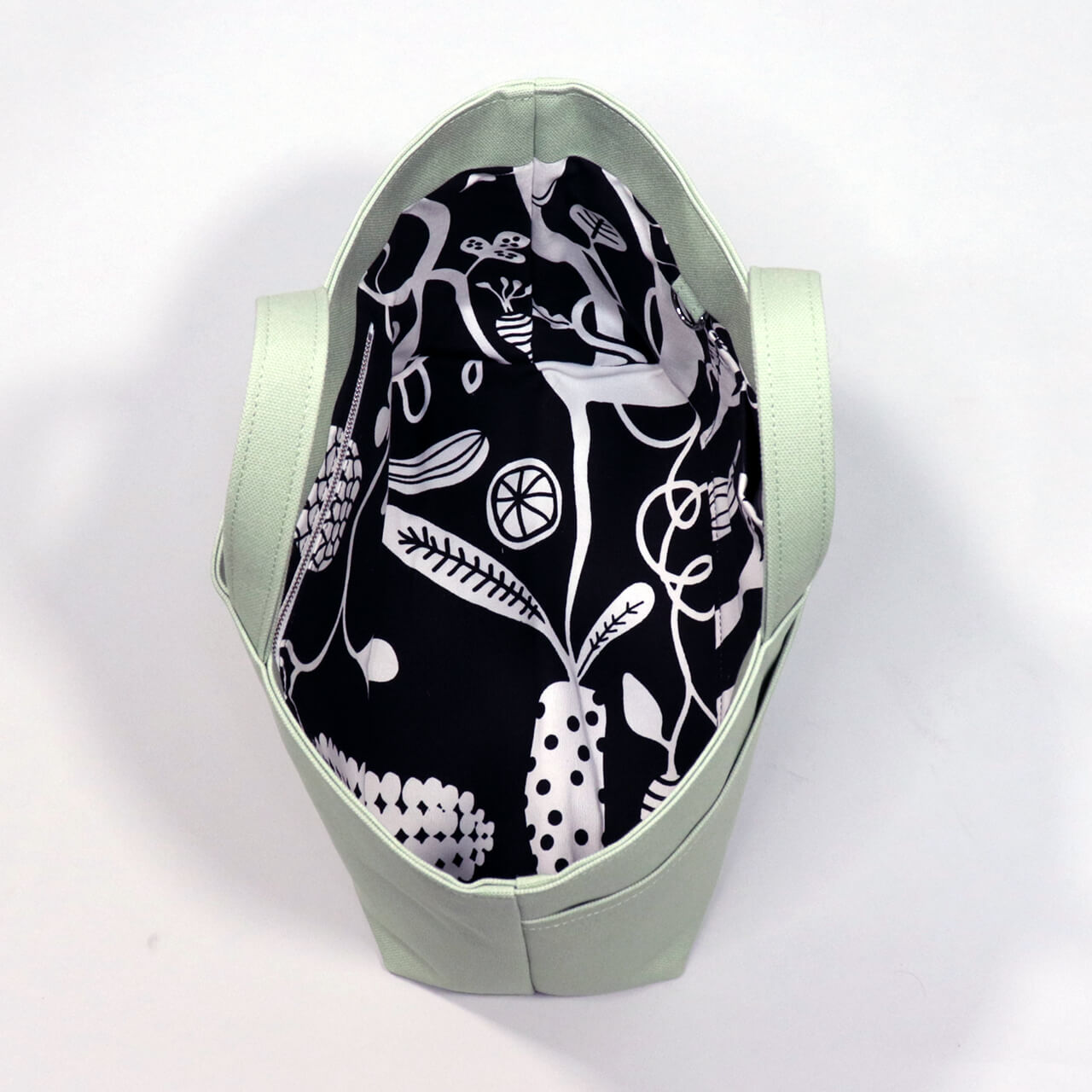 HANEANT KOBE のシップトート。自立するミントシャーベット。帆布で大人カジュアルに使えるハネアント神戸の帆布トートバッグ