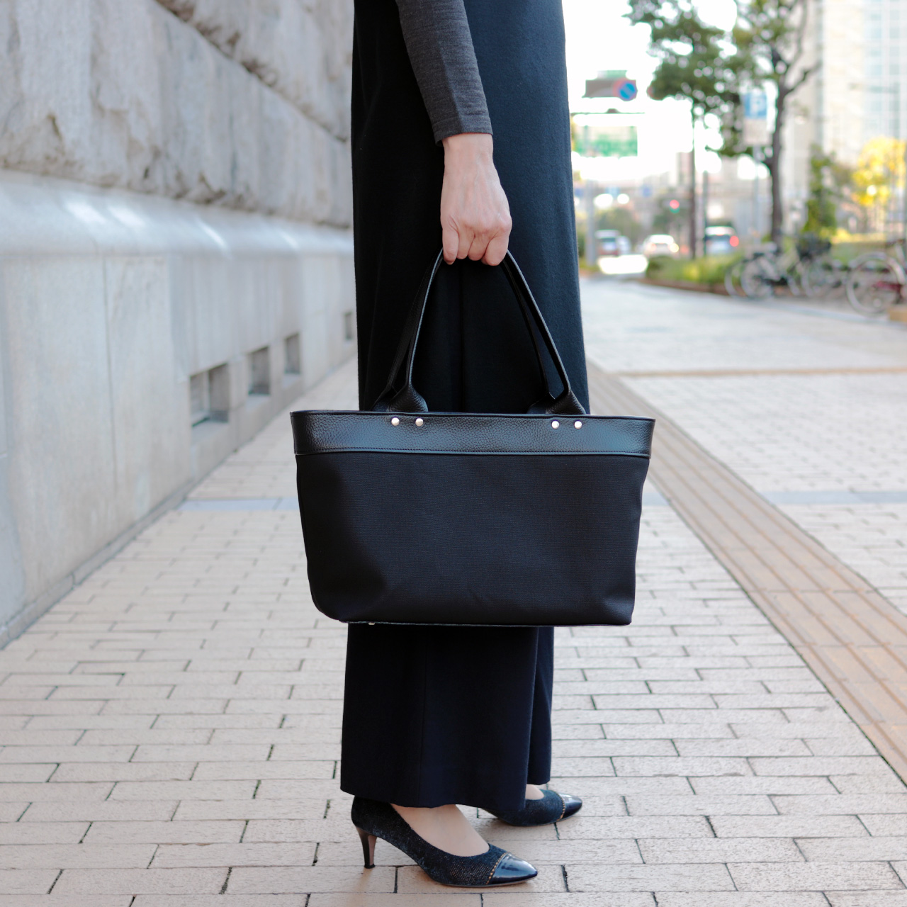 サシャ　SASYA　国産本革　姫路レザー　クロムなめし　富士金梅8号帆布　ブラック　オリジナル　ハンドメイド本革　牛革トートバッグ　ハネアント神戸