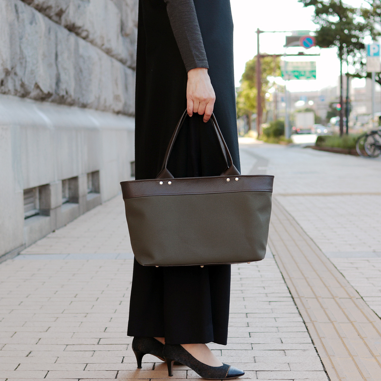 サシャ　SASYA　国産本革　姫路レザー　クロムなめし　富士金梅8号帆布　ブラウン　カーキ　オリジナル　ハンドメイド本革　牛革トートバッグ　ハネアント神戸