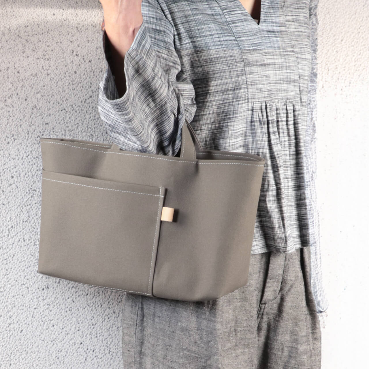 HANEANT KOBE シップトート チャコールグレー。富士金梅8号帆布を使用した軽量2WAYトートバッグ